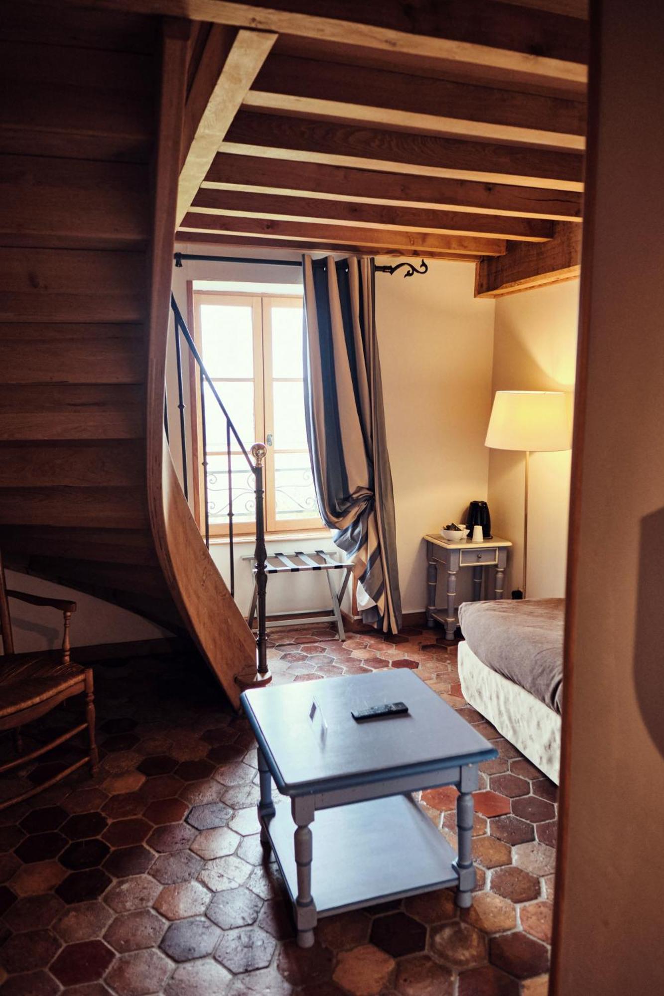 Hostellerie De La Tour D'Auxois Saulieu Esterno foto