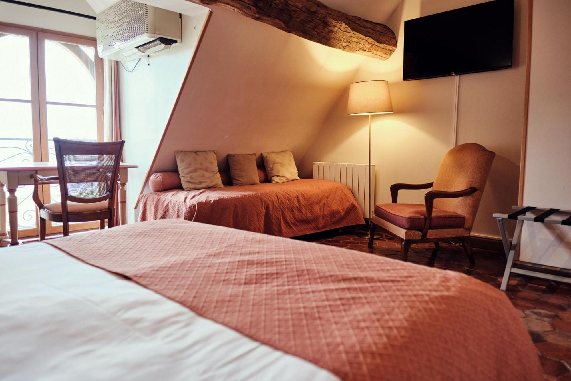 Hostellerie De La Tour D'Auxois Saulieu Esterno foto