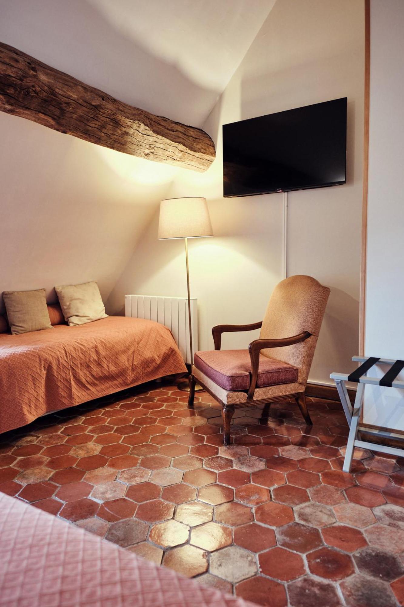 Hostellerie De La Tour D'Auxois Saulieu Esterno foto